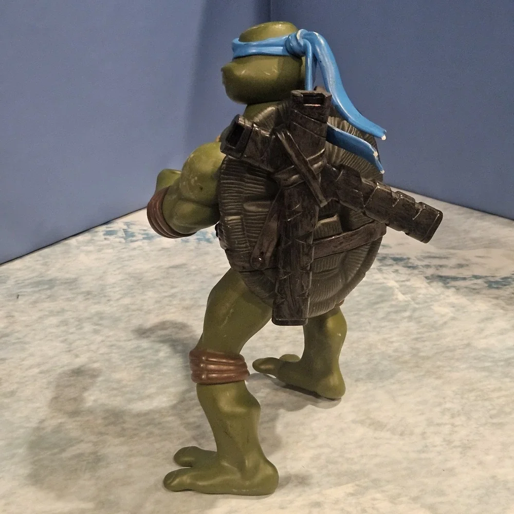 2002 Playmates TMNT Leonardo 12